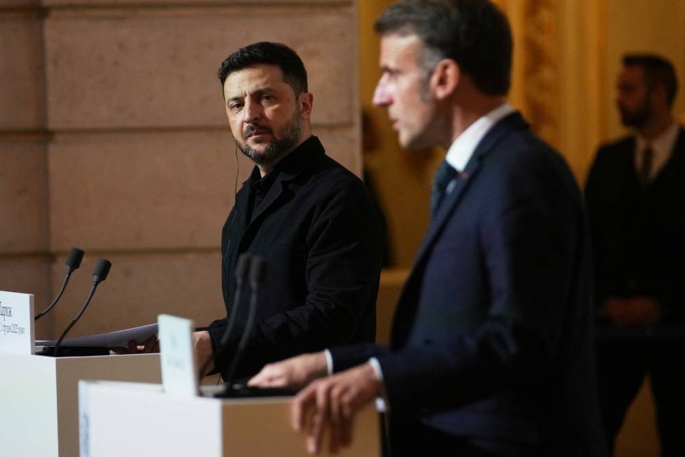 Ông Zelensky vạch "lằn ranh đỏ" của Ukraine, hé lộ khả năng điện đàm với ông Trump